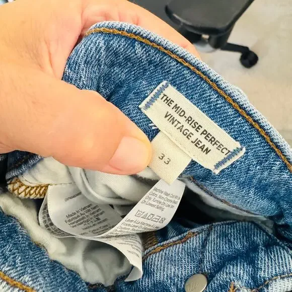 Madewell Medium Wash The Mid-Rise Perfect Vintage Jean Size Raw Hem Size 33 - Picture 11 of 13